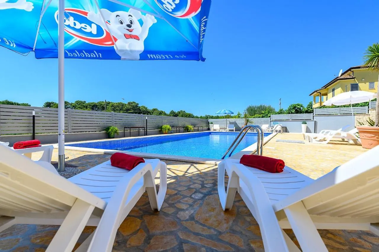 Stancija Amorozo 5 Poreč Kroatien
