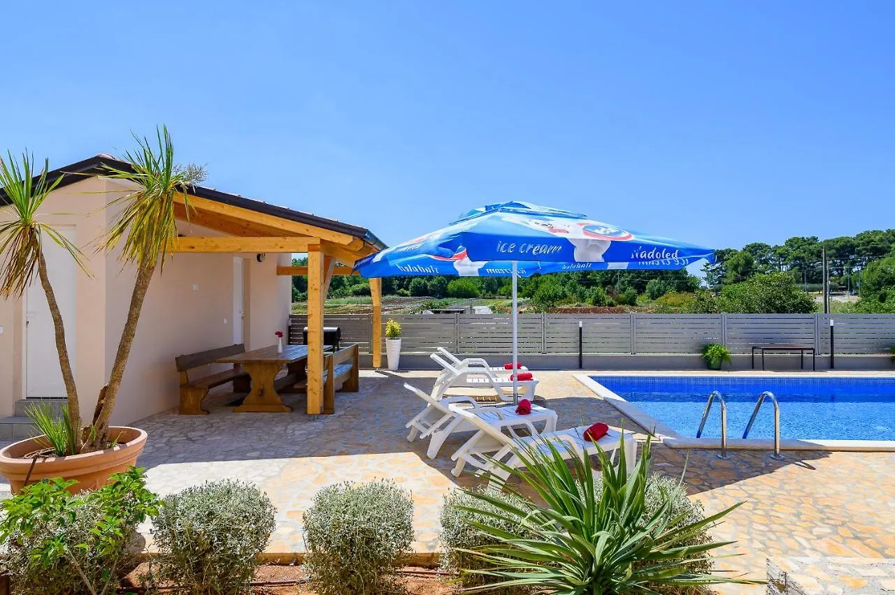 Apartment Stancija Amorozo 5 Poreč Kroatien